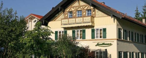 landhaushotel aussen edit1